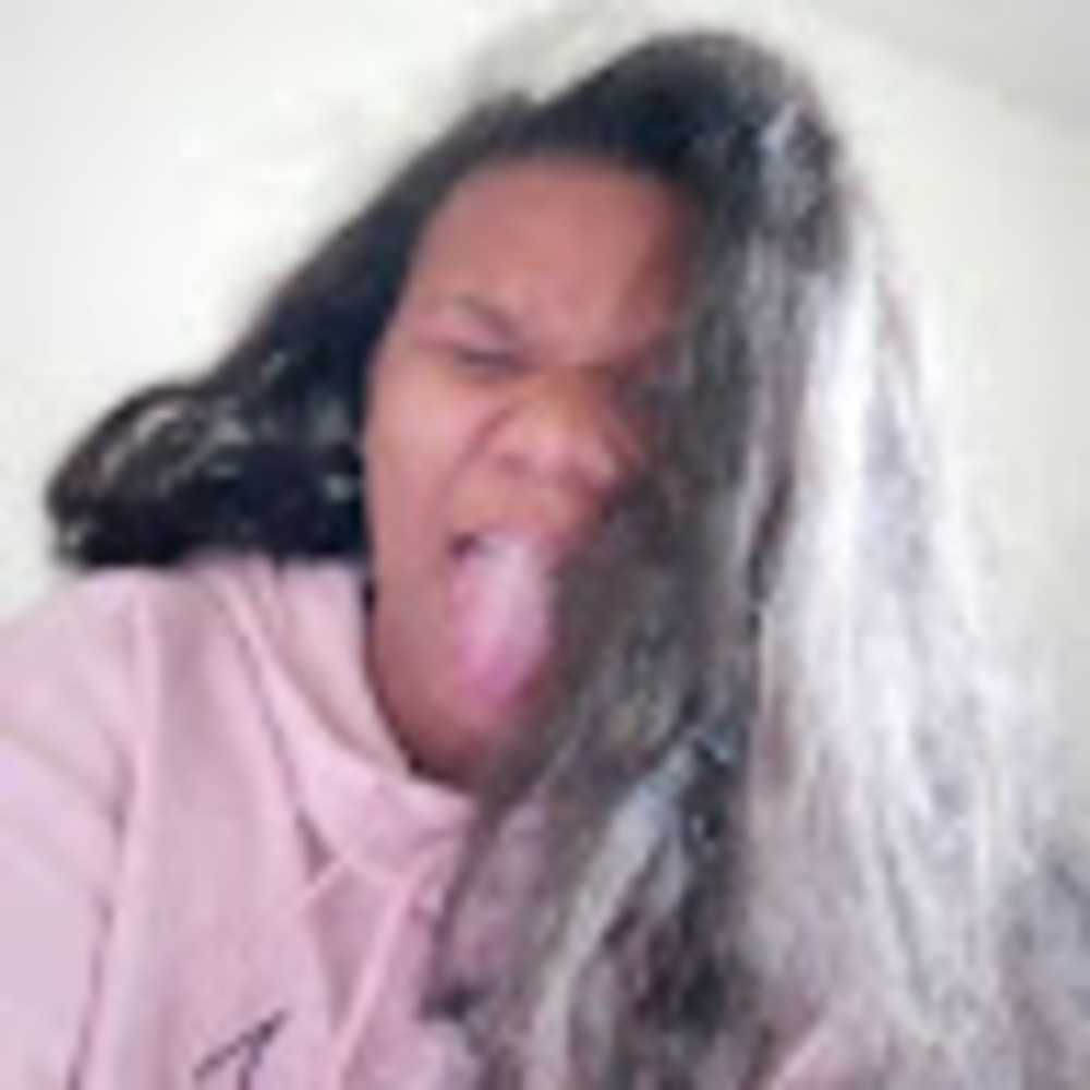 Meet your Posher, Malia